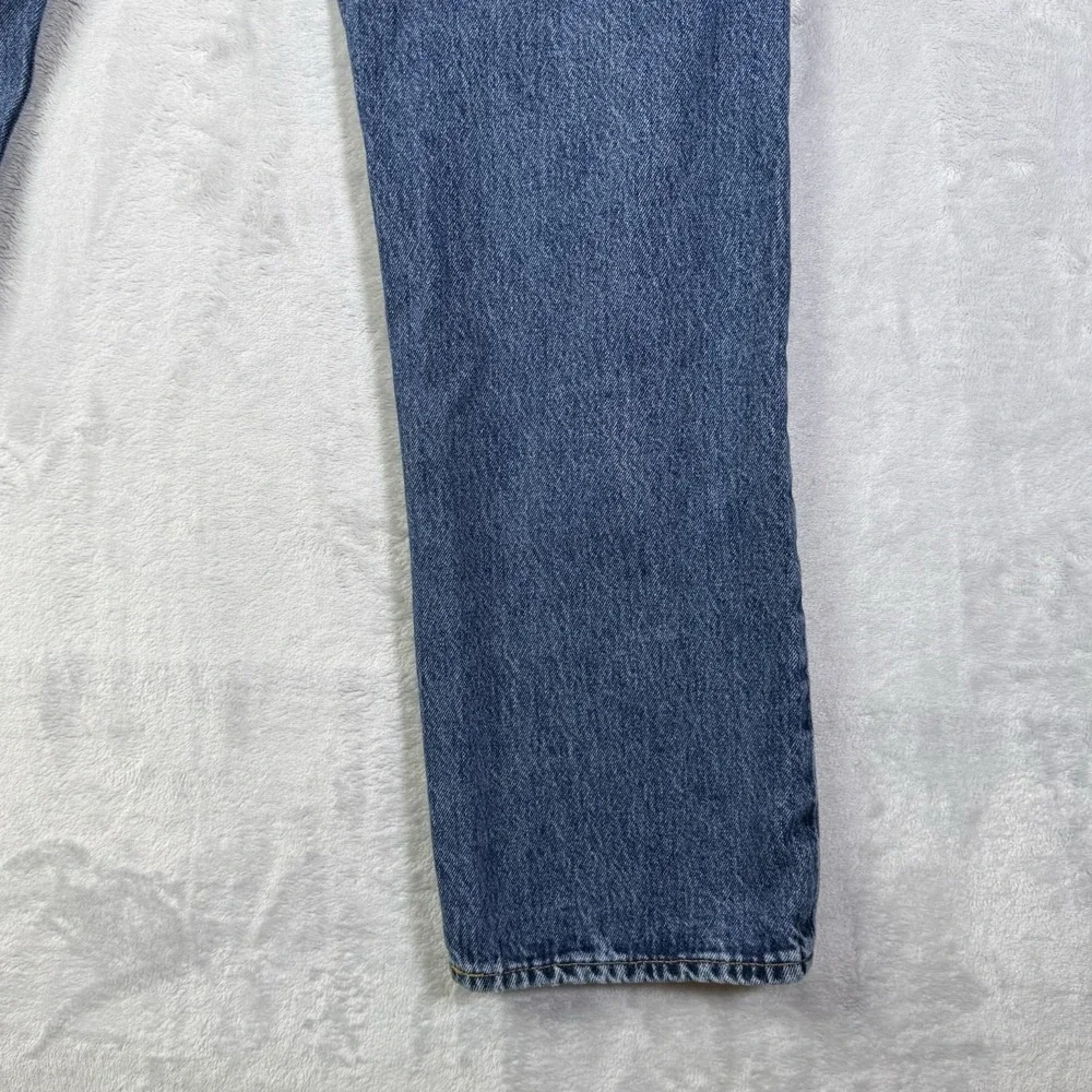 Levi's 501 Medium Wash Jeans Men's 34 x‎ 32 (actually 32x30) Casual Classic Blue